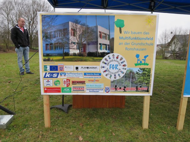 Spatenstich Multifunktionsfeld (30.01.16)