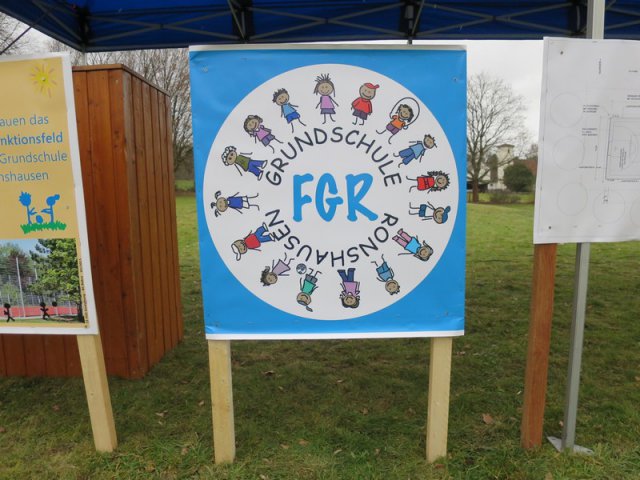 Spatenstich Multifunktionsfeld (30.01.16)