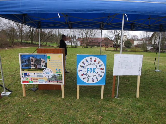 Spatenstich Multifunktionsfeld (30.01.16)