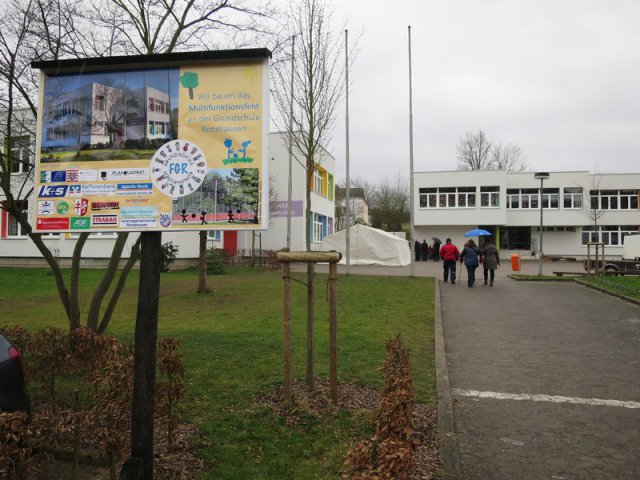 Spatenstich Multifunktionsfeld (30.01.16)