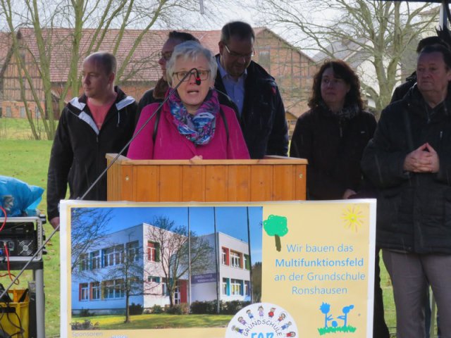 Spatenstich Multifunktionsfeld (30.01.16)