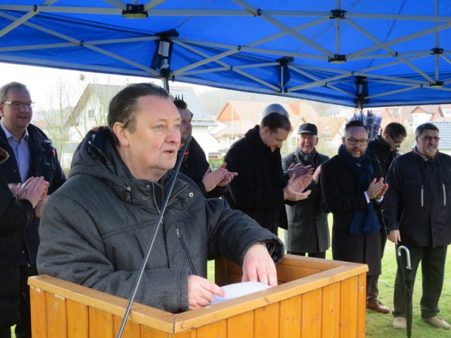 Spatenstich Multifunktionsfeld (30.01.16)