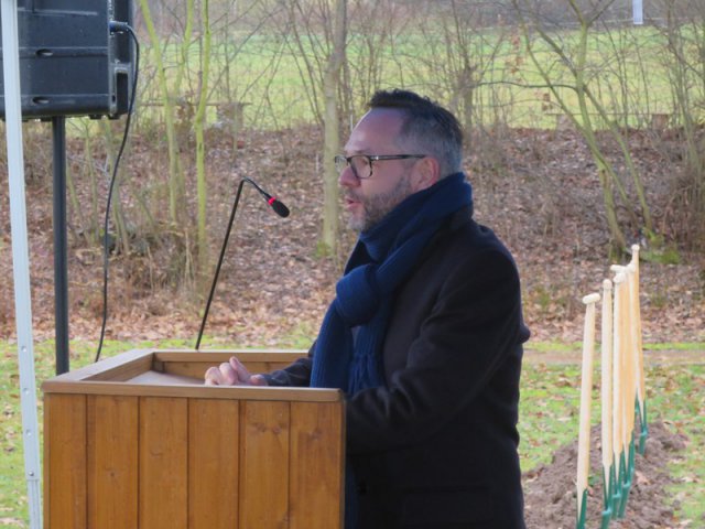 Spatenstich Multifunktionsfeld (30.01.16)