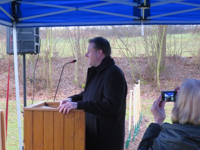 Spatenstich Multifunktionsfeld (30.01.16)