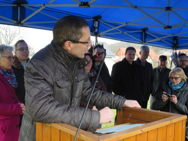 Spatenstich Multifunktionsfeld (30.01.16)