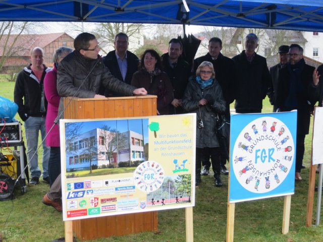 Spatenstich Multifunktionsfeld (30.01.16)