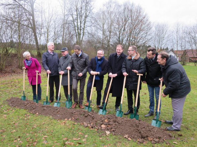 Spatenstich Multifunktionsfeld (30.01.16)