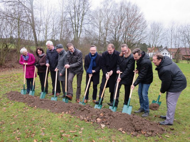 Spatenstich Multifunktionsfeld (30.01.16)