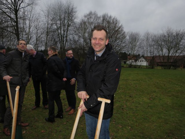 Spatenstich Multifunktionsfeld (30.01.16)